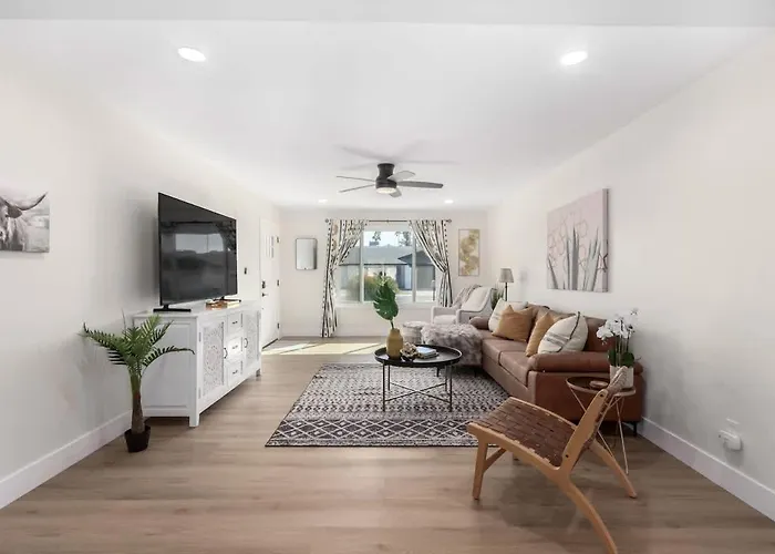 3bd Pool Hot Tub Garage Full Kitchen Asu Ferienhaus