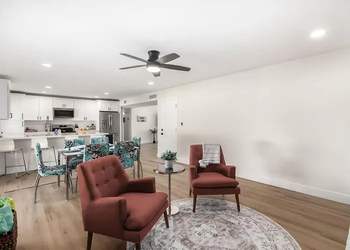 3bd Pool Hot Tub Garage Full Kitchen Asu