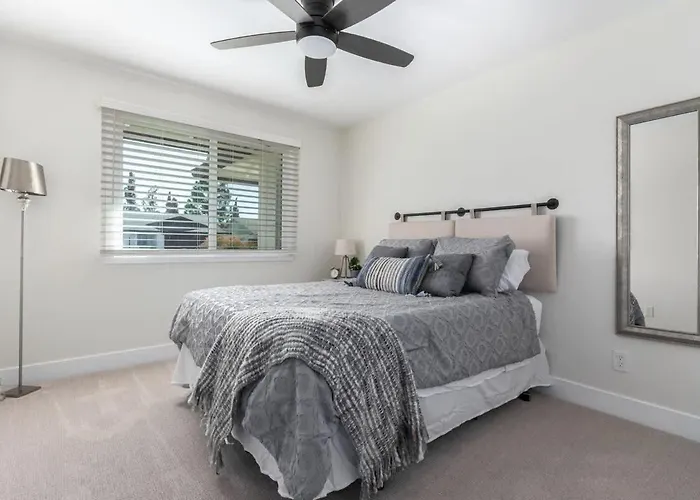 Ferienhaus 3bd Pool Hot Tub Garage Full Kitchen Asu
