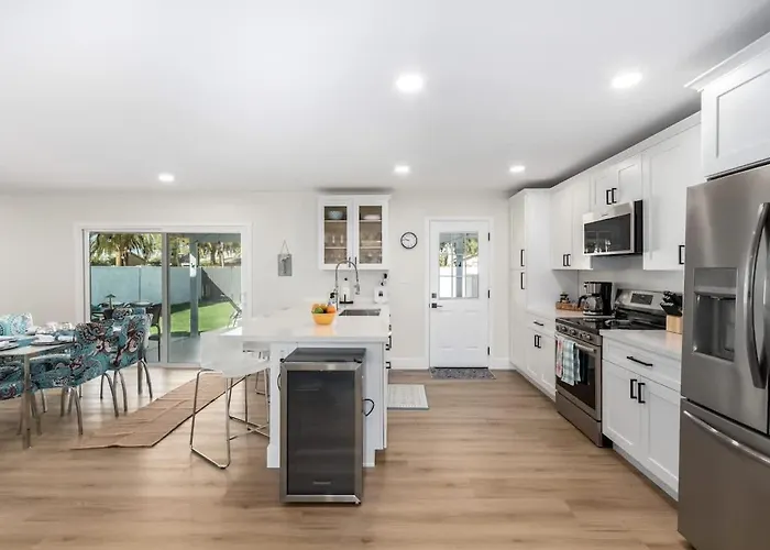 3bd Pool Hot Tub Garage Full Kitchen Asu