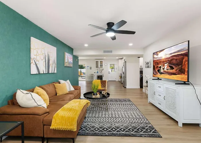3bd Pool Hot Tub Garage Full Kitchen Asu Ferienhaus