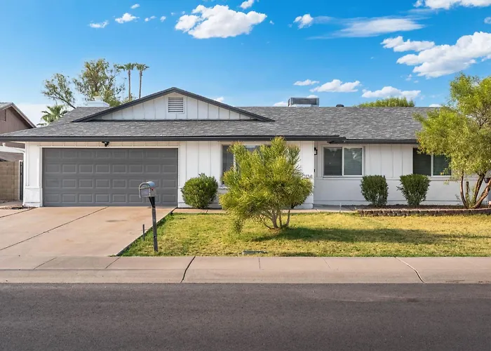 Ferienhaus 3bd Pool Hot Tub Garage Full Kitchen Asu Tempe